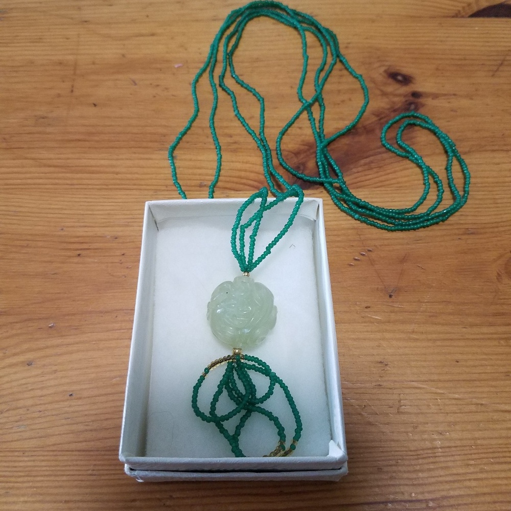 Carved aventurine jade necklace with glass beads